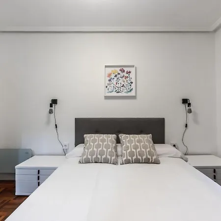 Stylish 4 Double Rooms, Central Bilbao * Bilbao