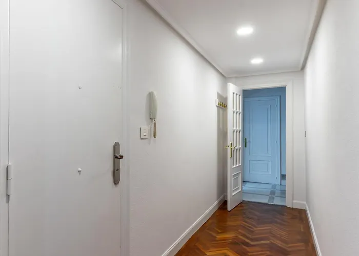 Stylish 4 Double Rooms, Central Bilbao