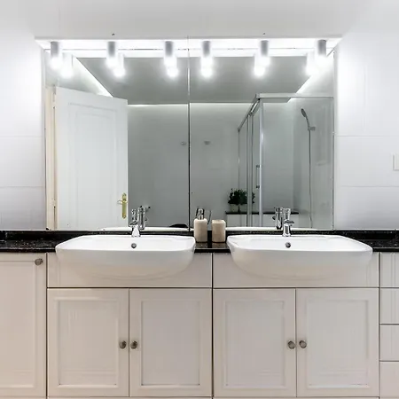 Charming 4 Double Bed Steps From The Old Town Μπιλμπάο