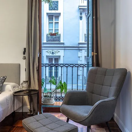 Apartment Stylish 4 Double Rooms, Bilbao