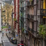 Stylish 4 Double Rooms, Appartement Bilbao
